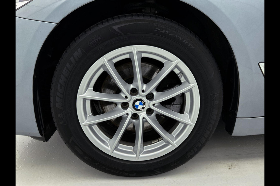 BMW 5 Serie 520d Executive(NL-auto, Navi, Goed OnderH, Cruise Con, Parkeersensoren, Etc)