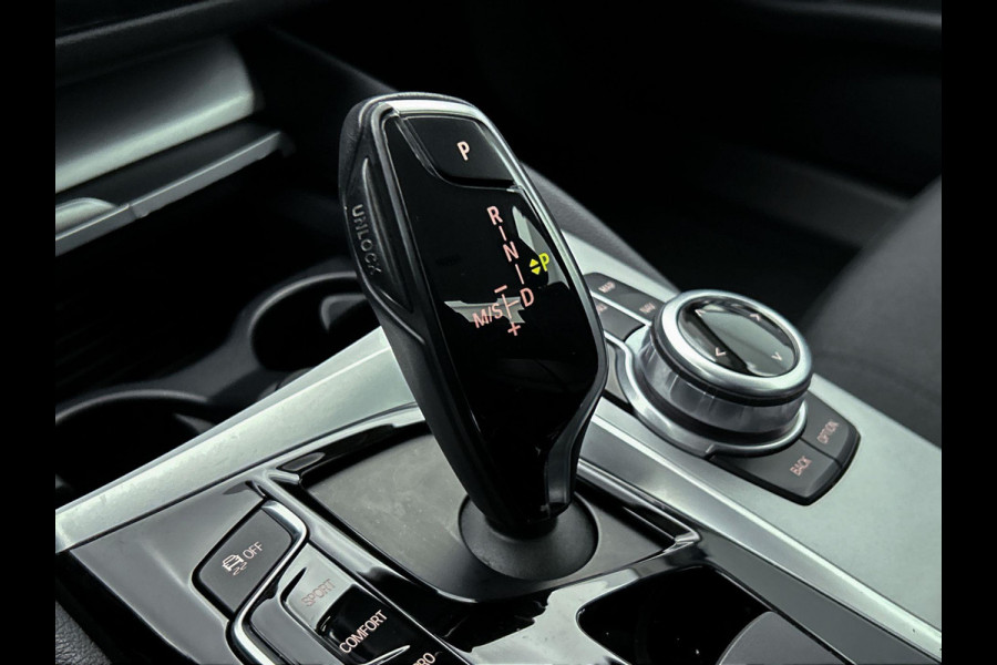 BMW 5 Serie 520d Executive(NL-auto, Navi, Goed OnderH, Cruise Con, Parkeersensoren, Etc)