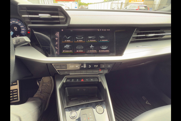 Audi A3 Sportback 35 TDI edition one panoramadak