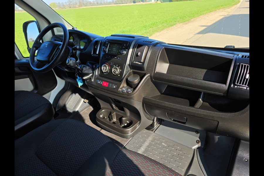 Peugeot Boxer 330 2.0 BlueHDI L2 H2 Pro - 110 Pk - Euro 6 - Koel / Vries - Airco - Cruise Control