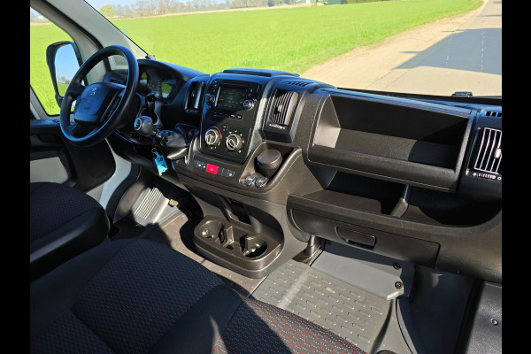 Peugeot Boxer 330 2.0 BlueHDI L2 H2 Pro - 110 Pk - Euro 6 - Koel / Vries - Airco - Cruise Control