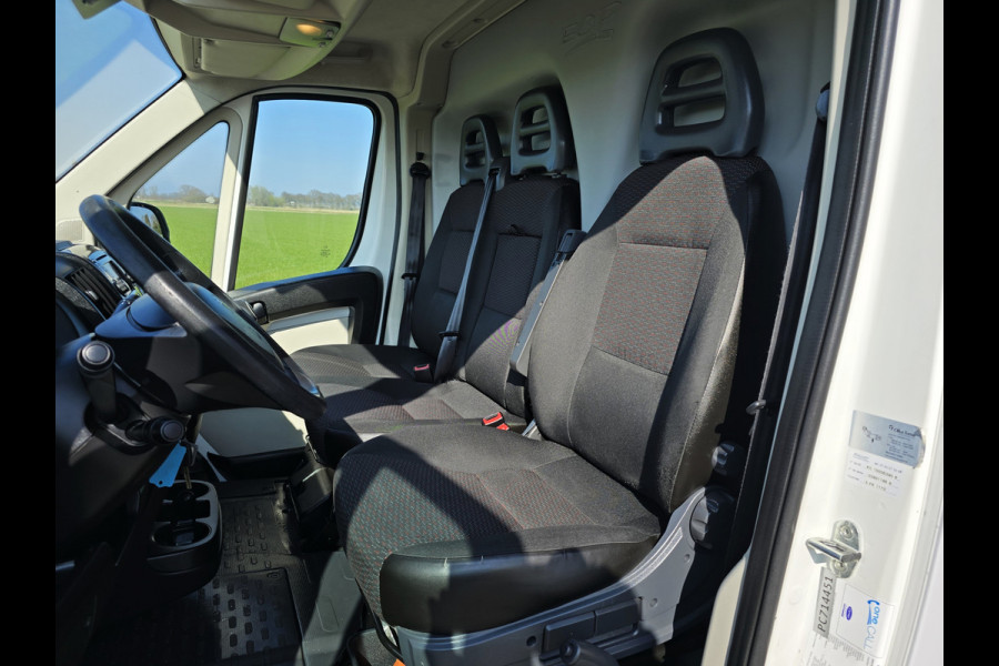 Peugeot Boxer 330 2.0 BlueHDI L2 H2 Pro - 110 Pk - Euro 6 - Koel / Vries - Airco - Cruise Control