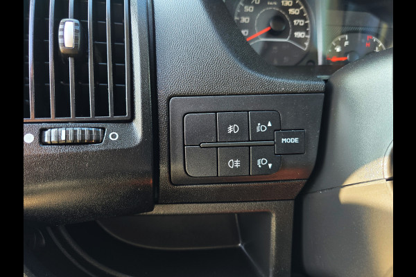 Peugeot Boxer 330 2.0 BlueHDI L2 H2 Pro - 110 Pk - Euro 6 - Koel / Vries - Airco - Cruise Control