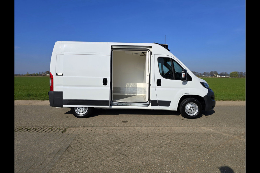 Peugeot Boxer 330 2.0 BlueHDI L2 H2 Pro - 110 Pk - Euro 6 - Koel / Vries - Airco - Cruise Control