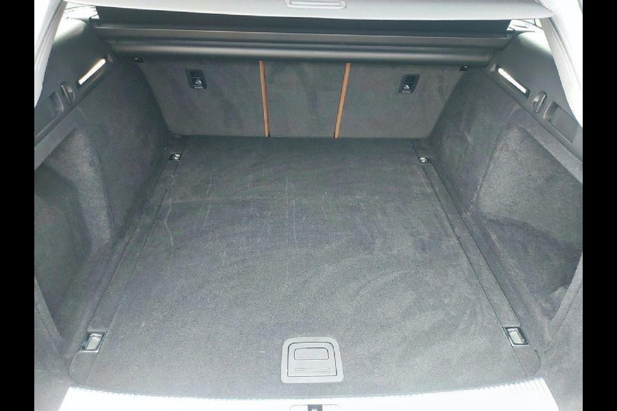 Audi A4 Avant 35 TFSI Advanced Edition Automaat,navi/camera,stoelverwarming,parkeersensoren, Extra set winterwielen