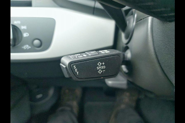 Audi A4 Avant 35 TFSI Advanced Edition Automaat,navi/camera,stoelverwarming,parkeersensoren, Extra set winterwielen