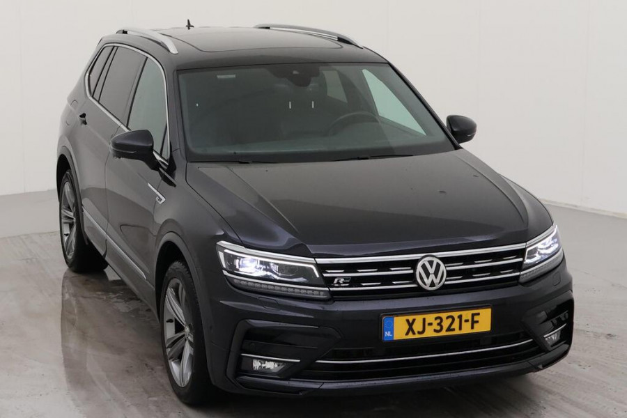 Volkswagen Tiguan Allspace 2.0 TDI Highline Business R PANORAMADAK/TREKHAAK/LEER PAKKET