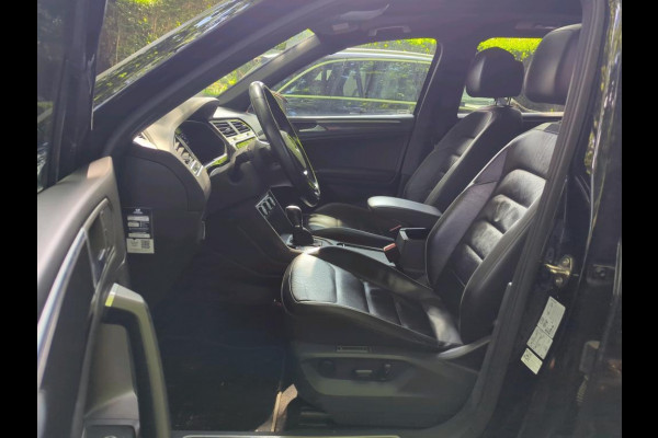 Volkswagen Tiguan Allspace 2.0 TDI Highline Business R PANORAMADAK/TREKHAAK/LEER PAKKET