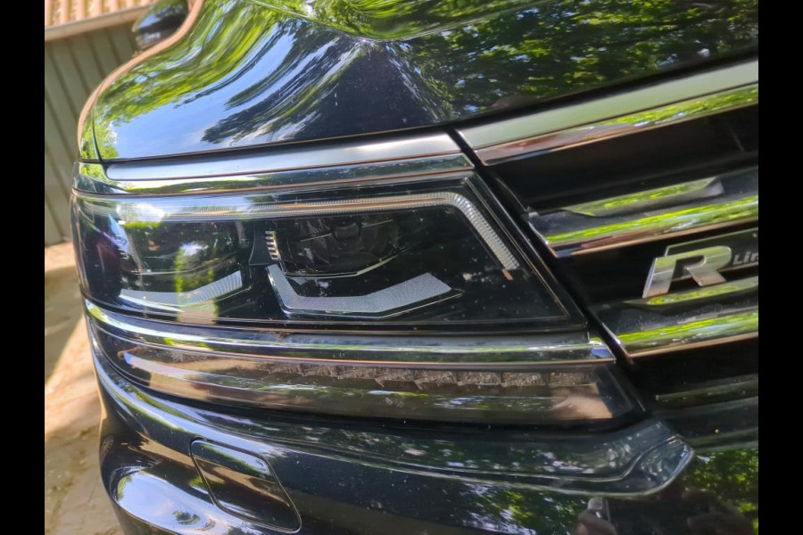Volkswagen Tiguan Allspace 2.0 TDI Highline Business R PANORAMADAK/TREKHAAK/LEER PAKKET