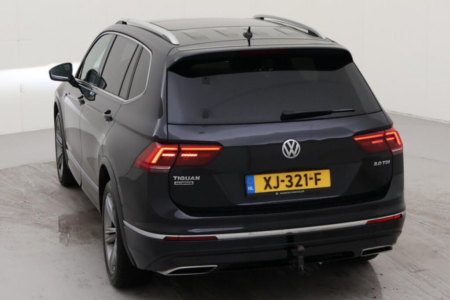 Volkswagen Tiguan Allspace 2.0 TDI Highline Business R PANORAMADAK/TREKHAAK/LEER PAKKET