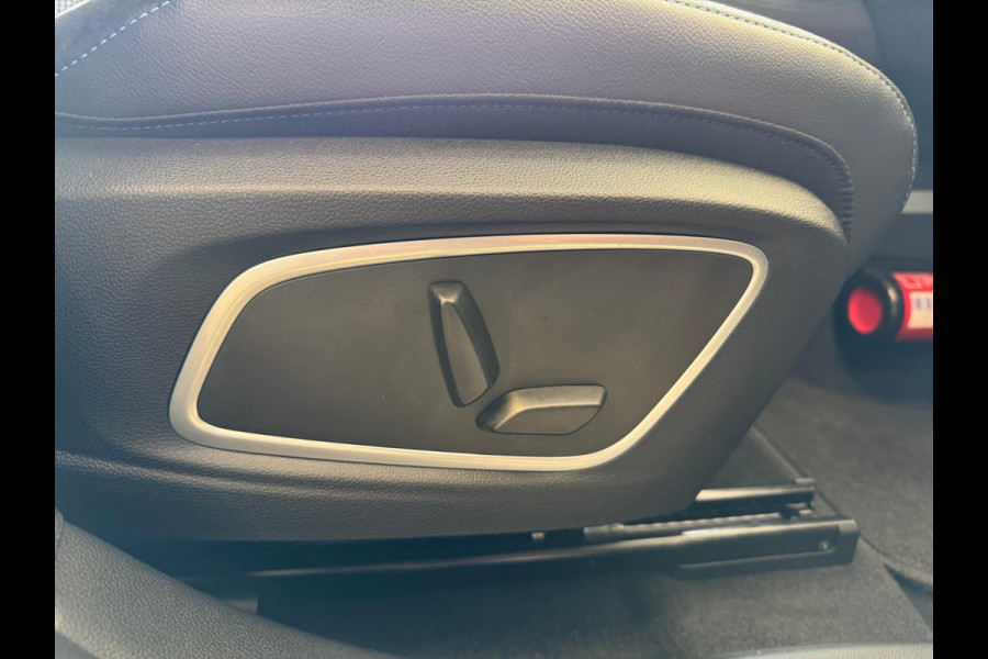Renault Austral 1.2 E-Tech full hybrid 200 iconic esprit Alpine Trekhaak / Pano / Harman Kardon Sound / Matrix LED / Elektr voorst