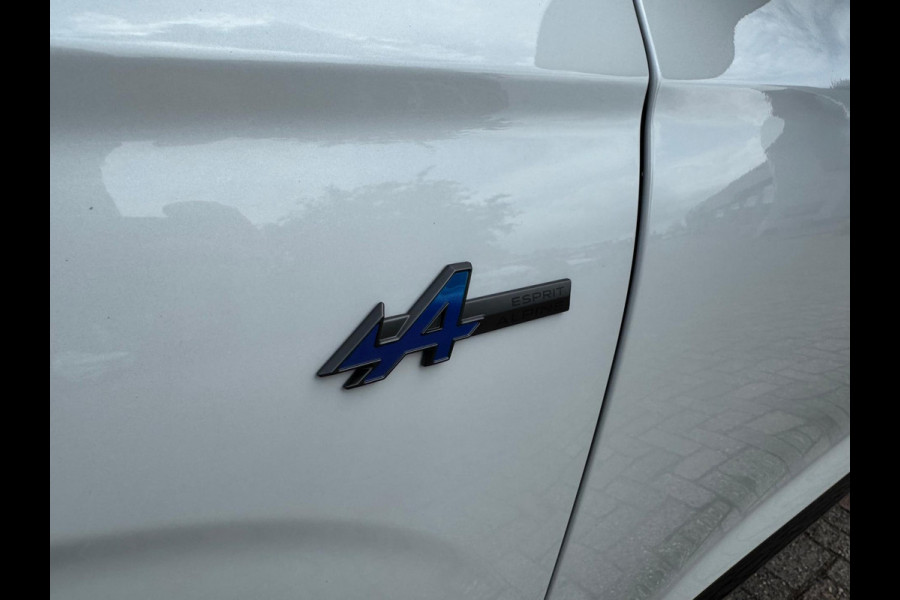 Renault Austral 1.2 E-Tech full hybrid 200 iconic esprit Alpine Trekhaak / Pano / Harman Kardon Sound / Matrix LED / Elektr voorst