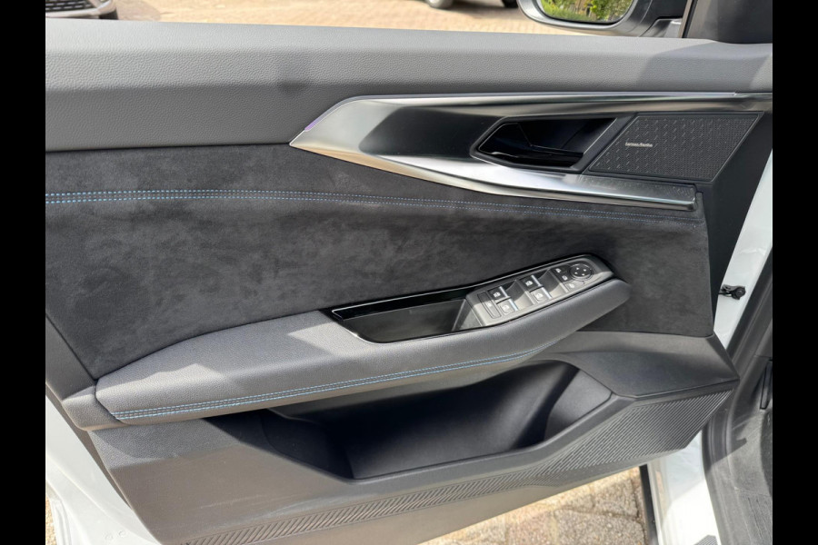 Renault Austral 1.2 E-Tech full hybrid 200 iconic esprit Alpine Trekhaak / Pano / Harman Kardon Sound / Matrix LED / Elektr voorst