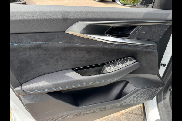 Renault Austral 1.2 E-Tech full hybrid 200 iconic esprit Alpine Trekhaak / Pano / Harman Kardon Sound / Matrix LED / Elektr voorst