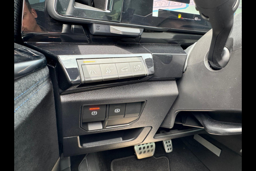 Renault Austral 1.2 E-Tech full hybrid 200 iconic esprit Alpine Trekhaak / Pano / Harman Kardon Sound / Matrix LED / Elektr voorst