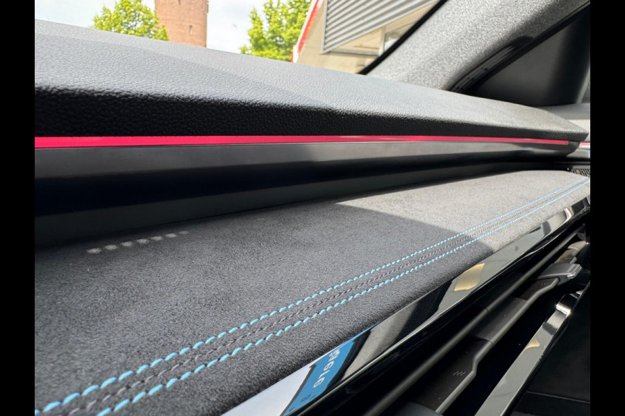 Renault Austral 1.2 E-Tech full hybrid 200 iconic esprit Alpine Trekhaak / Pano / Harman Kardon Sound / Matrix LED / Elektr voorst