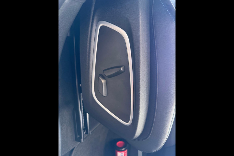 Renault Austral 1.2 E-Tech full hybrid 200 iconic esprit Alpine Trekhaak / Pano / Harman Kardon Sound / Matrix LED / Elektr voorst