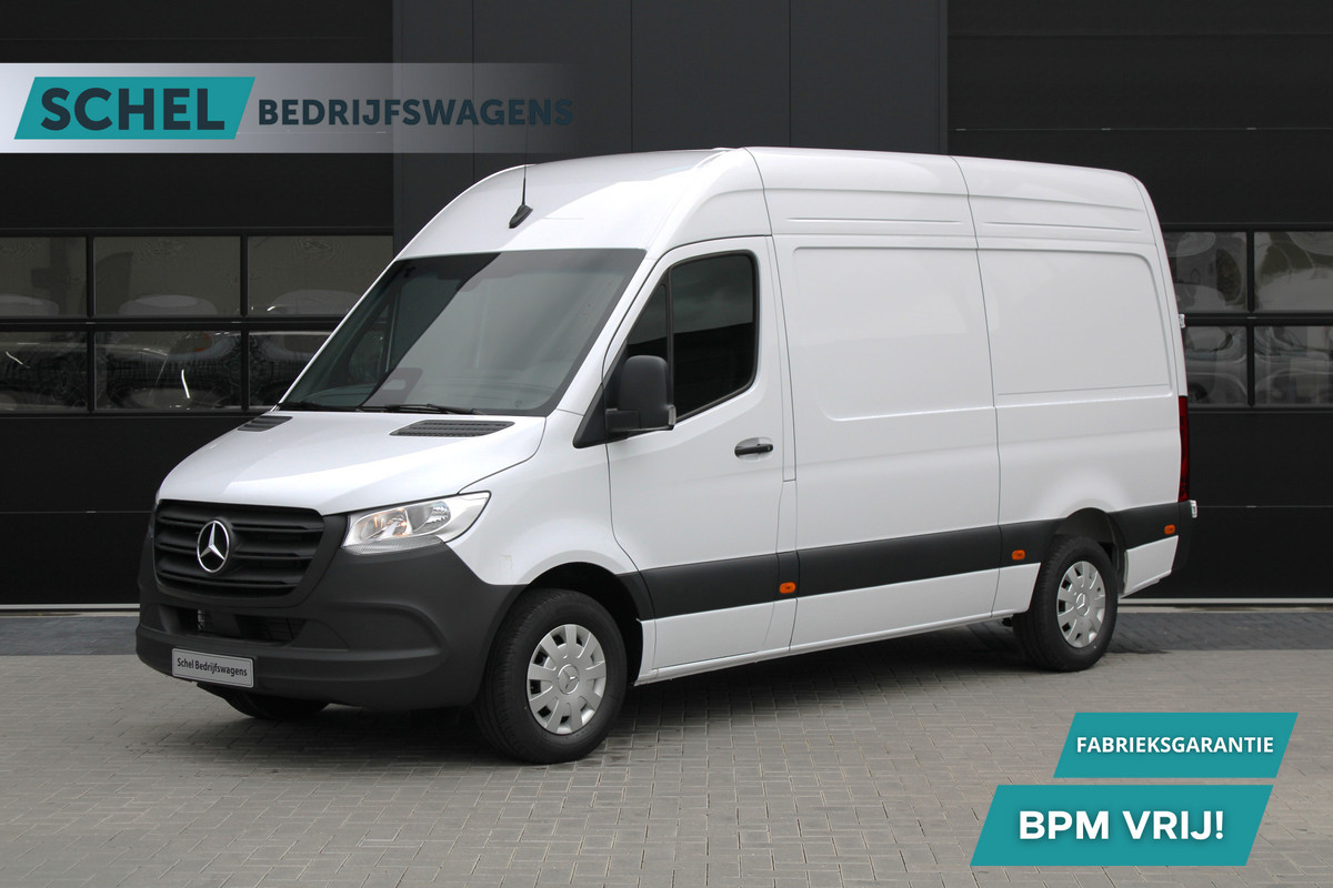 Mercedes-Benz Sprinter 317CDI L2H2 Pro - Mbux 10 - 3.5t Trekhaak - Betimmering - Camera - Carplay - Bind spot - Cruise - Smartphone integratie - Rijkla