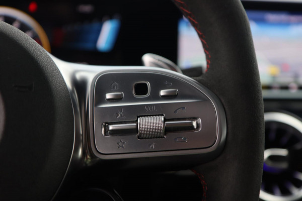 Mercedes-Benz A-Klasse AMG 35 4MATIC/PANODAK/AMGSTUUR/HEAD-UP/VOL