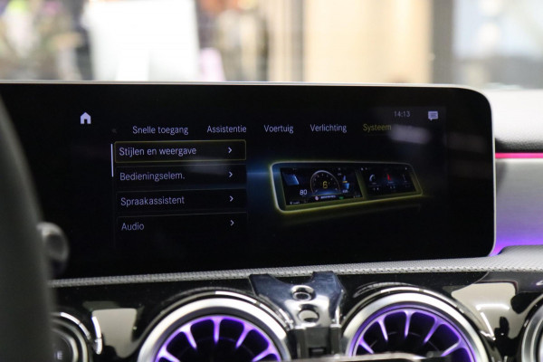 Mercedes-Benz A-Klasse AMG 35 4MATIC/PANODAK/AMGSTUUR/HEAD-UP/VOL
