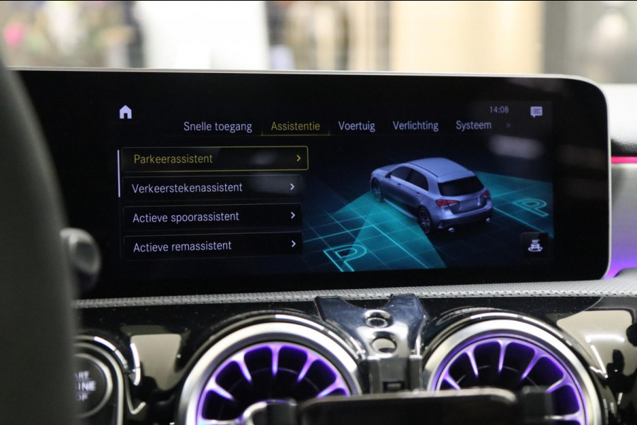 Mercedes-Benz A-Klasse AMG 35 4MATIC/PANODAK/AMGSTUUR/HEAD-UP/VOL