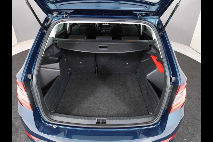 Škoda Fabia Combi 1.0 TSI Business Edition 95PK | Trekhaak | LM velgen | Navigatie via app |