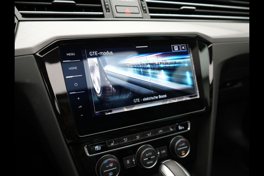 Volkswagen Passat Variant GTE Business Plug In Hybrid 218pk PHEV | Panodak | Adaptive Cruise | Lederen Sportstoelen Massage | Camera | Virtual | IQ Drive | Apple Carplay |