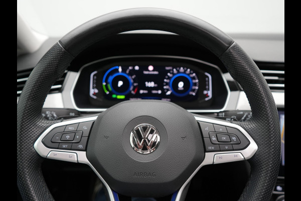 Volkswagen Passat Variant GTE Business Plug In Hybrid 218pk PHEV | Panodak | Adaptive Cruise | Lederen Sportstoelen Massage | Camera | Virtual | IQ Drive | Apple Carplay |