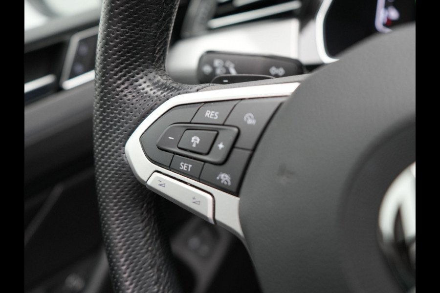 Volkswagen Passat Variant GTE Business Plug In Hybrid 218pk PHEV | Panodak | Adaptive Cruise | Lederen Sportstoelen Massage | Camera | Virtual | IQ Drive | Apple Carplay |
