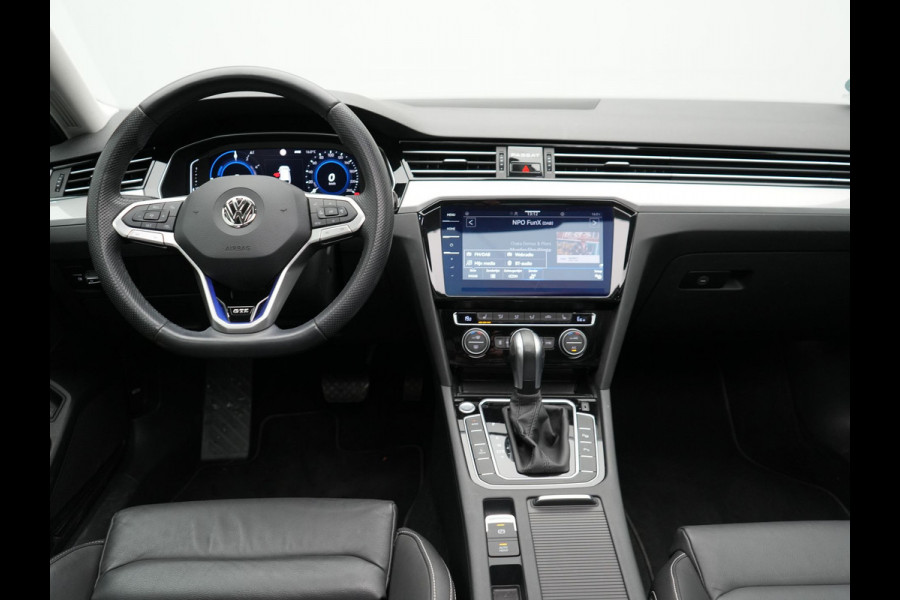 Volkswagen Passat Variant GTE Business Plug In Hybrid 218pk PHEV | Panodak | Adaptive Cruise | Lederen Sportstoelen Massage | Camera | Virtual | IQ Drive | Apple Carplay |