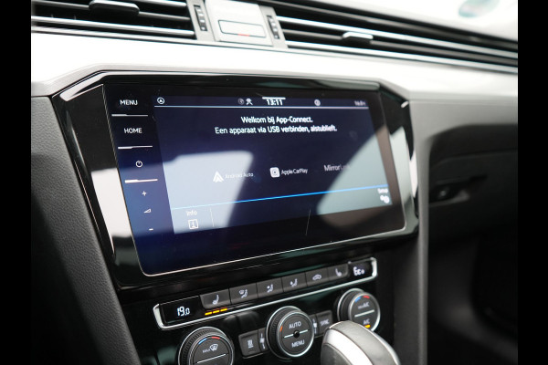 Volkswagen Passat Variant GTE Business Plug In Hybrid 218pk PHEV | Panodak | Adaptive Cruise | Lederen Sportstoelen Massage | Camera | Virtual | IQ Drive | Apple Carplay |