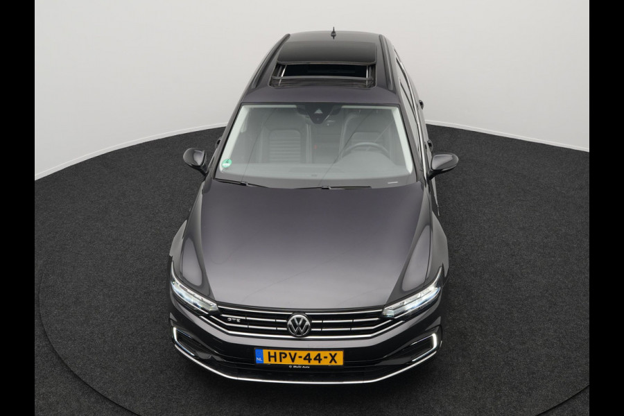Volkswagen Passat Variant GTE Business Plug In Hybrid 218pk PHEV | Panodak | Adaptive Cruise | Lederen Sportstoelen Massage | Camera | Virtual | IQ Drive | Apple Carplay |