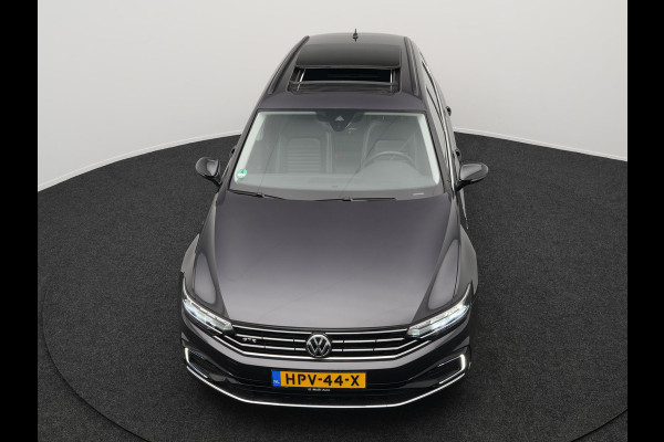 Volkswagen Passat Variant GTE Business Plug In Hybrid 218pk PHEV | Panodak | Adaptive Cruise | Lederen Sportstoelen Massage | Camera | Virtual | IQ Drive | Apple Carplay |