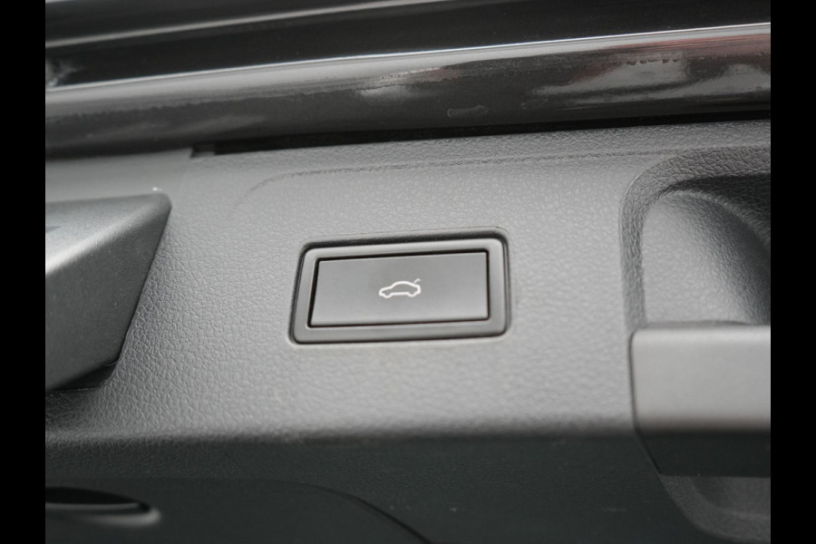 Volkswagen Passat Variant GTE Business Plug In Hybrid 218pk PHEV | Panodak | Adaptive Cruise | Lederen Sportstoelen Massage | Camera | Virtual | IQ Drive | Apple Carplay |