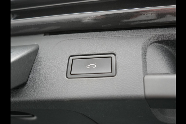Volkswagen Passat Variant GTE Business Plug In Hybrid 218pk PHEV | Panodak | Adaptive Cruise | Lederen Sportstoelen Massage | Camera | Virtual | IQ Drive | Apple Carplay |