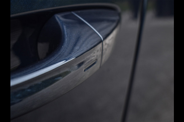 Volkswagen Touareg 3.0 TSi eHybrid 4MOTION R | HEAD-UP | DYNAUDIO | 360 CAMERA | SOFT-CLOSE | PANORAMADAK | KEYLESS ACCESS | STOELMASSAGE | TREKHAA