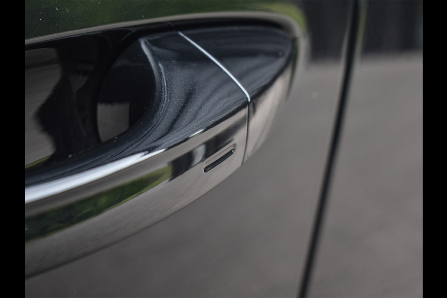 Volkswagen Touareg 3.0 TSi eHybrid 4MOTION R | HEAD-UP | DYNAUDIO | 360 CAMERA | SOFT-CLOSE | PANORAMADAK | KEYLESS ACCESS | STOELMASSAGE | TREKHAA