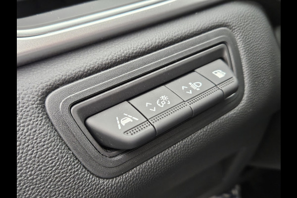 Renault Captur Plug-in Hybrid 160 Intens Dealer O.H PHEV | Stoelverwarming | Navi Groot Scherm | Camera | LED | 18"L.M | Apple Carplay | Keyless | Laneassist | DAB |
