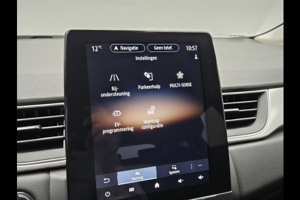 Renault Captur Plug-in Hybrid 160 Intens Dealer O.H PHEV | Stoelverwarming | Navi Groot Scherm | Camera | LED | 18"L.M | Apple Carplay | Keyless | Laneassist | DAB |