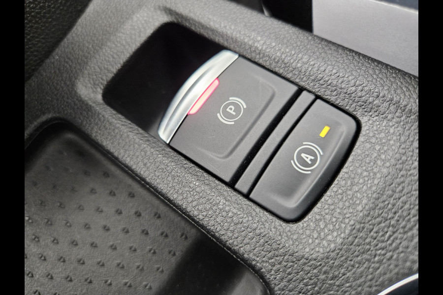 Renault Captur Plug-in Hybrid 160 Intens Dealer O.H PHEV | Stoelverwarming | Navi Groot Scherm | Camera | LED | 18"L.M | Apple Carplay | Keyless | Laneassist | DAB |