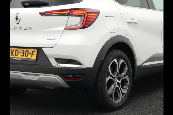 Renault Captur Plug-in Hybrid 160 Intens Dealer O.H PHEV | Stoelverwarming | Navi Groot Scherm | Camera | LED | 18"L.M | Apple Carplay | Keyless | Laneassist | DAB |