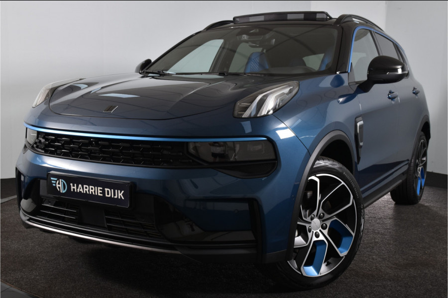 Lynk & Co 01 1.5 PHEV 261PK MY23 | 360 Camera | 7.4 kWh boordlader | Donkere hemel | S/K-panodak | Adapt. Cruise | Memory | Elek. klep | LM 20" | 2317