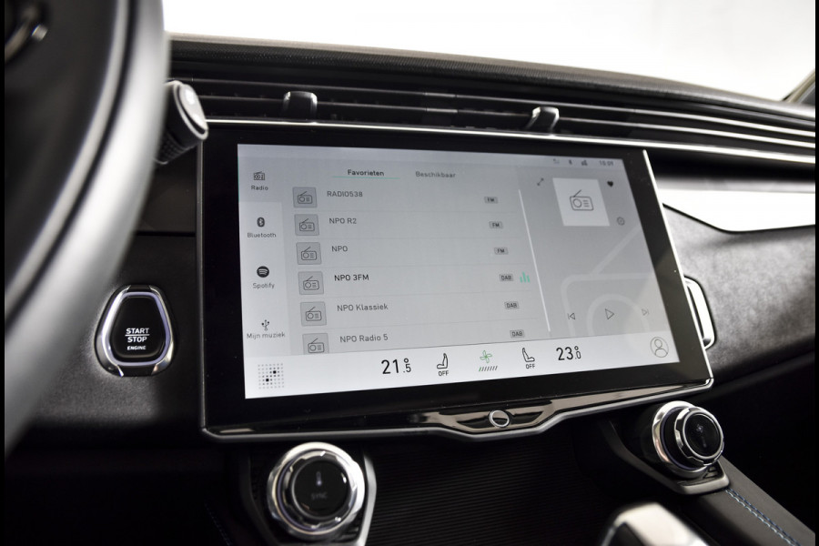 Lynk & Co 01 1.5 PHEV 261PK MY23 | 360 Camera | 7.4 kWh boordlader | Donkere hemel | S/K-panodak | Adapt. Cruise | Memory | Elek. klep | LM 20" | 2317