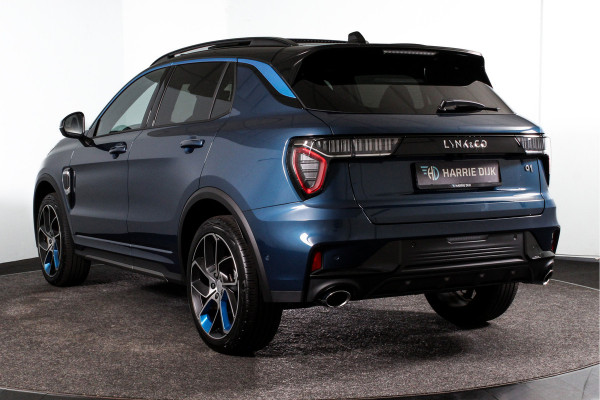 Lynk & Co 01 1.5 PHEV 261PK MY23 | 360 Camera | 7.4 kWh boordlader | Donkere hemel | S/K-panodak | Adapt. Cruise | Memory | Elek. klep | LM 20" | 2317