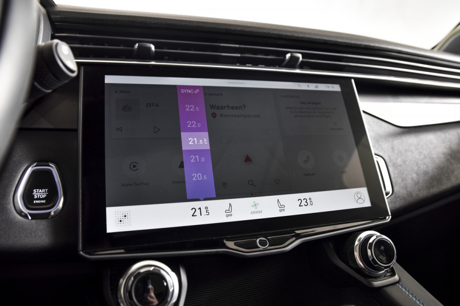 Lynk & Co 01 1.5 PHEV 261PK MY23 | 360 Camera | 7.4 kWh boordlader | Donkere hemel | S/K-panodak | Adapt. Cruise | Memory | Elek. klep | LM 20" | 2317