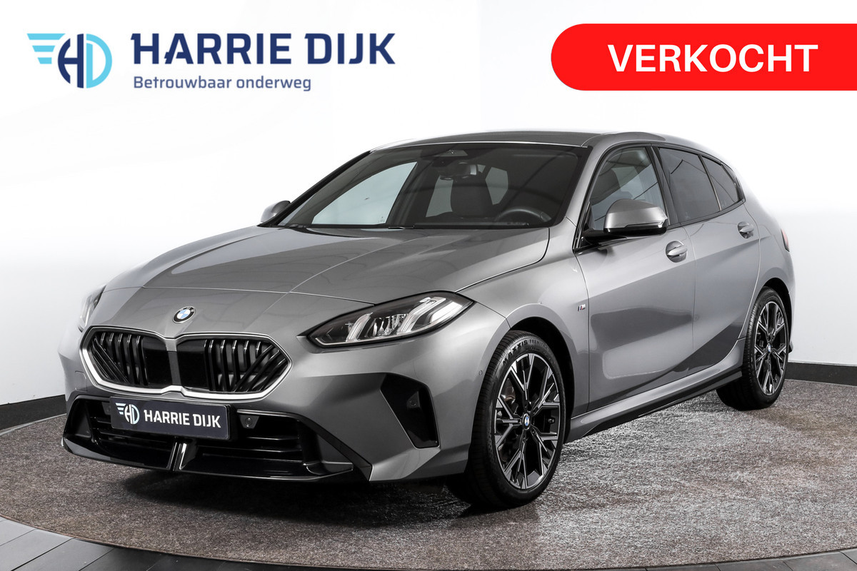 BMW 1-serie 120 M Sport (Nieuw Model) - Automaat | Dig. Cockpit | Adapt. Cruise | Stoelverw. | PDC | Camera | NAV + App. Connect | ECC | DAB | LM 18" | 4242 BMW 1-serie 120 M Sport (Nieuw Model) - Automaat | Dig. Cockpit | Adapt. Cruise | Stoelverw. | PDC | Camera | NAV + App. Connect | ECC | DAB | LM 18" | 4242