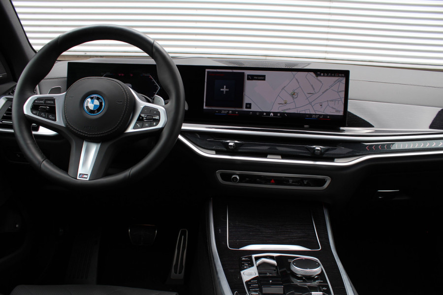 BMW X5 xDrive50e M-Sport | Panoramadak | H&K | Trekhaak | Comfortstoelen | Luchtvering | Glow
