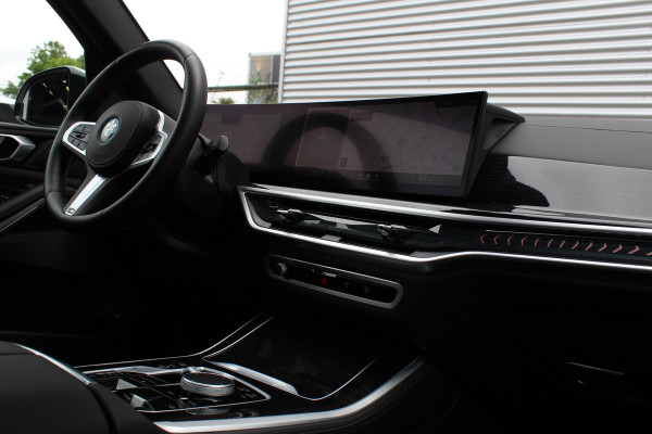BMW X5 xDrive50e M-Sport | Panoramadak | H&K | Trekhaak | Comfortstoelen | Luchtvering | Glow