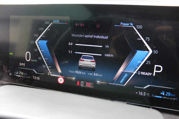 BMW X5 xDrive50e M-Sport | Panoramadak | H&K | Trekhaak | Comfortstoelen | Luchtvering | Glow