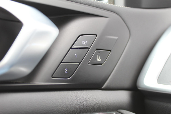 BMW X5 xDrive50e M-Sport | Panoramadak | H&K | Trekhaak | Comfortstoelen | Luchtvering | Glow